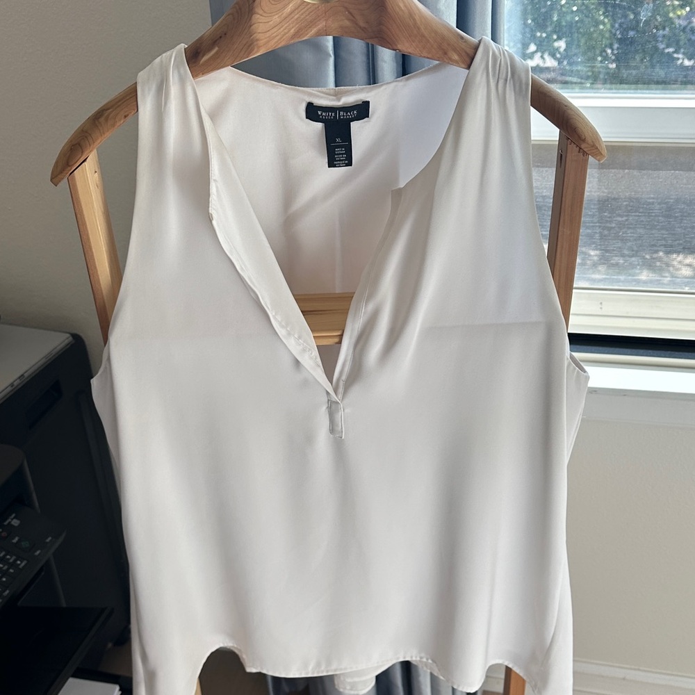 White House Black Market White V-Neck Tank Top